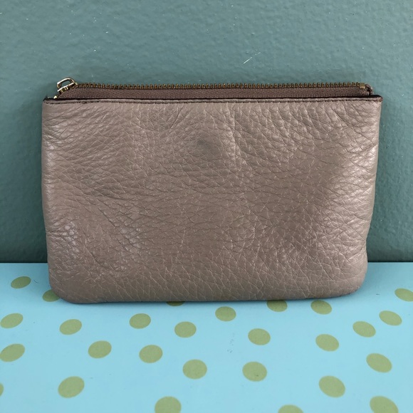 Kate Spade Taupe Leather Cobble Hill Bee Wristlet - Picture 2 of 14